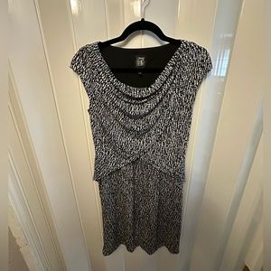 JAX size 6 black pattern work dress comfortable
